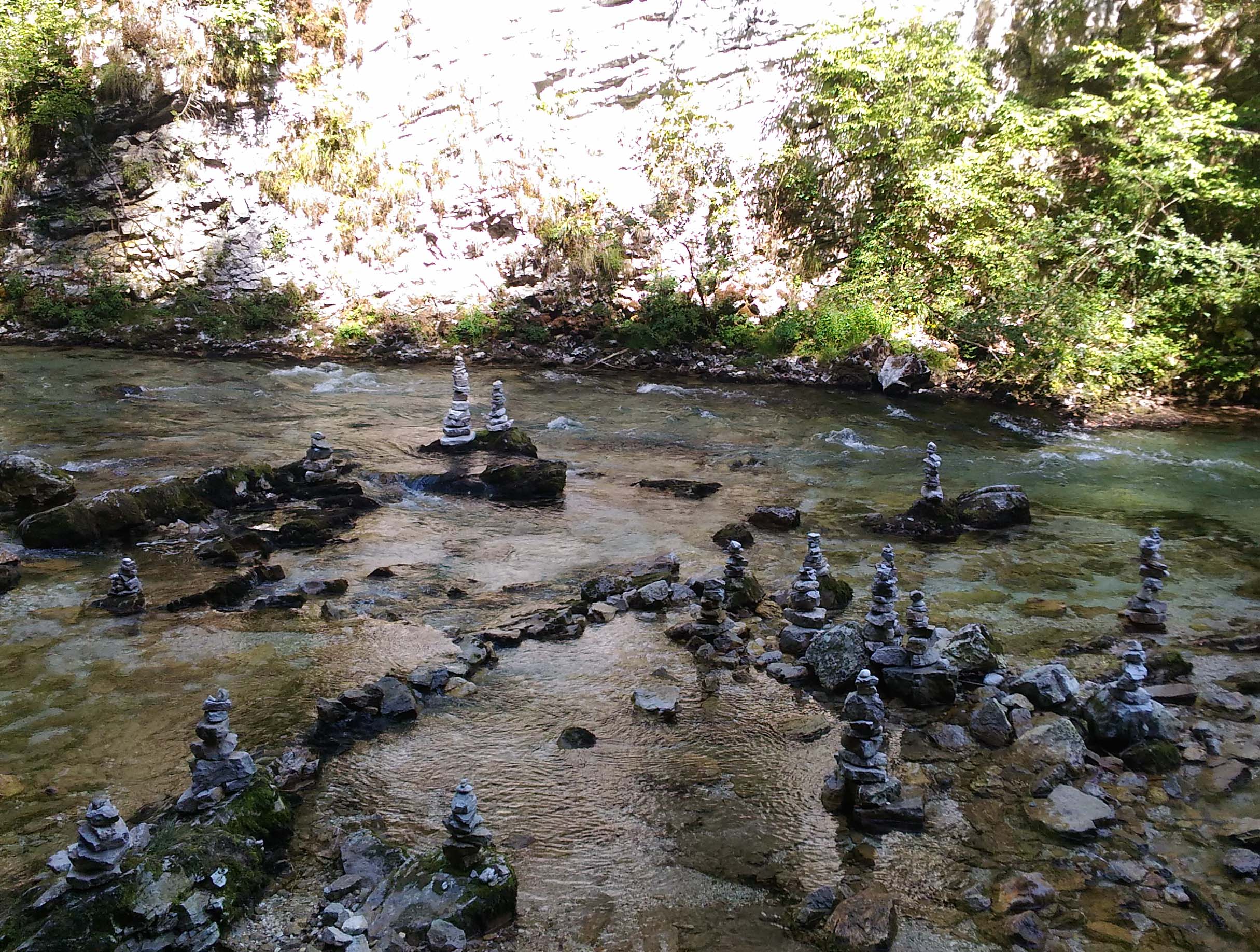 Significato Simbolico Dei Cairn O Ometti Di Pietra Simboli Caverna